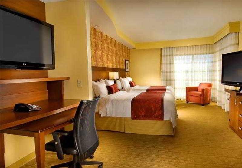 Courtyard By Marriott Wichita Falls Δωμάτιο φωτογραφία